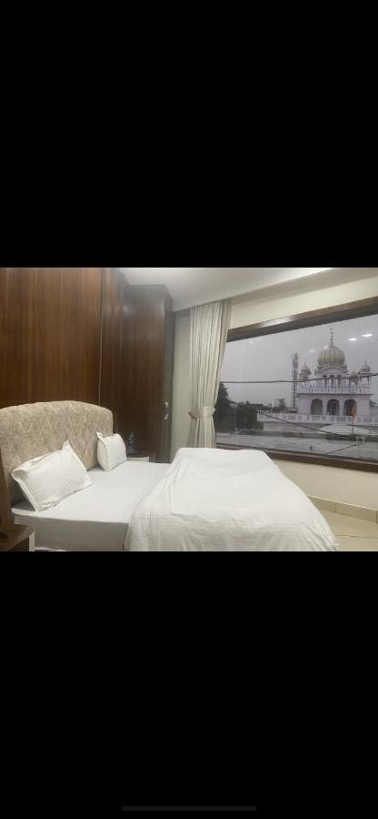 Hotel Temple View Inn Anandpur Sāhib Kültér fotó