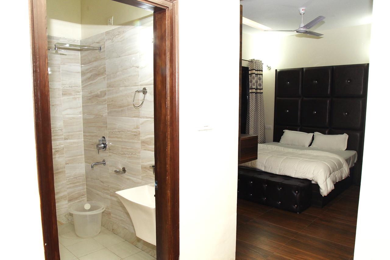Hotel Temple View Inn Anandpur Sāhib Kültér fotó